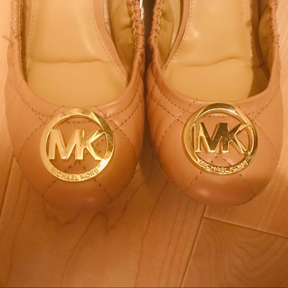 Michael Kors Fulton quilted nude flats - Picture 5 of 11